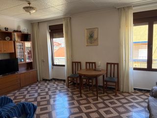 Flat in El Carril - Paseo de Chapi. Piso amplio y luminoso en villena