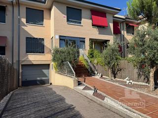 Casa adossada  N/a. Chalet zona soto del henares