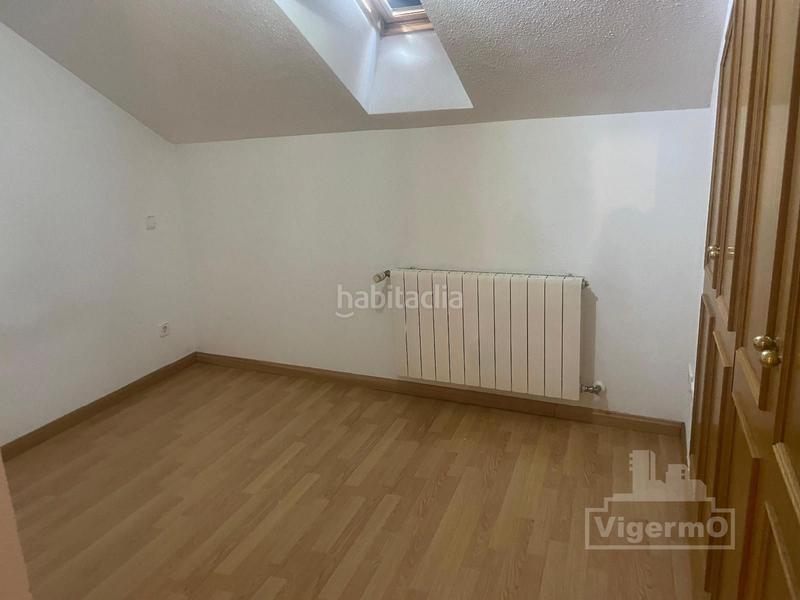 Foto 63de9658-e3d9-42b0-b7d2-02378f533b63. Duplex with heating parking in Centro Torrejón de Ardoz