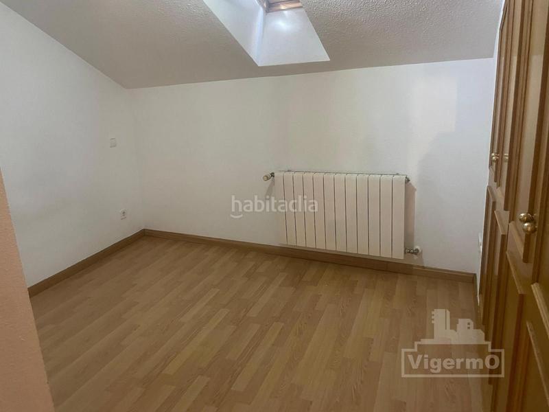 Foto aa0a680d-185b-4fc8-bab8-ee25c82a09c7. Duplex with heating parking in Centro Torrejón de Ardoz