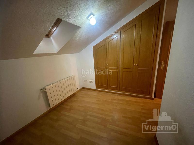 Foto c8528441-41db-46da-ba6b-891ecc756b3b. Duplex with heating parking in Centro Torrejón de Ardoz