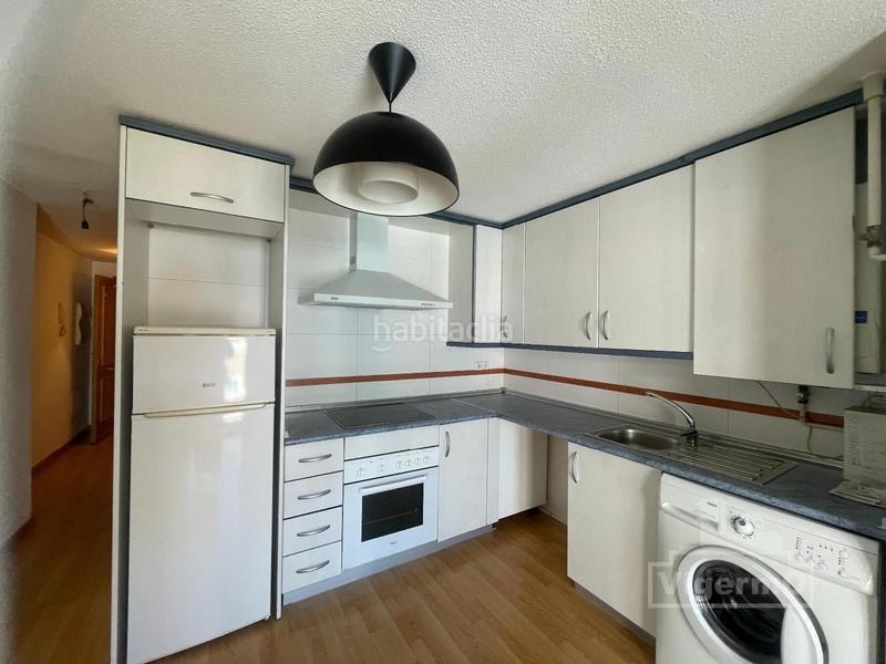 Foto f85cd88a-6e94-4577-bda2-aaca2fb9ded1. Duplex with heating parking in Centro Torrejón de Ardoz