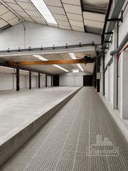 Miete Fabrikhalle  N/a. Nave industrial