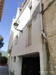 Edificio in Torrelles de Foix. Edificio en venta en torrelles de foix