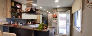 Casa a Puigdàlber. Casa de 4 habitaciones  en venta puigdàlber barcelona