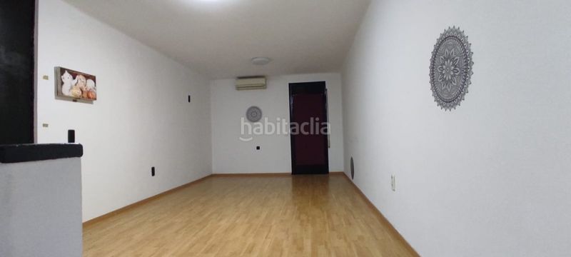 Foto b993e054-c339-40fd-b117-cab759255ee0. Local comercial  en venta en Sant Julià Vilafranca del Penedès