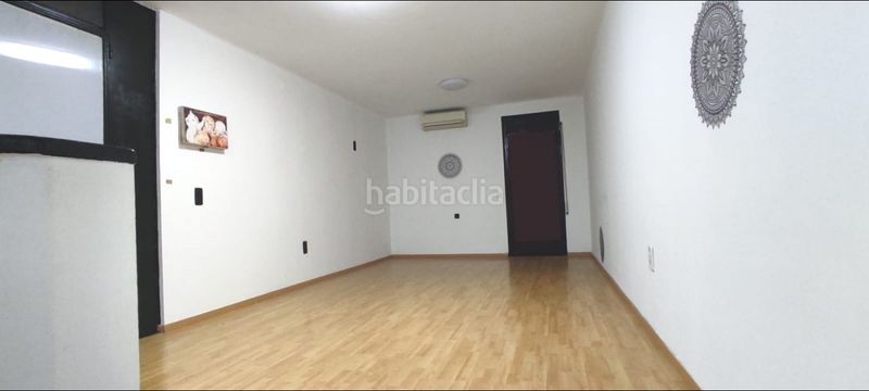 Foto bb6e0a4b-346c-4427-9260-9ed4b34adc6d. Local comercial  en venta en Sant Julià Vilafranca del Penedès