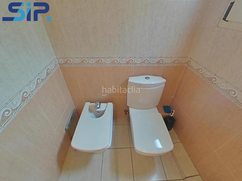 Foto 3a63187f-d633-4185-aa06-1ca84578ff69. Casa amb calefacció aparcament a Les Clotes Vilafranca del Penedès