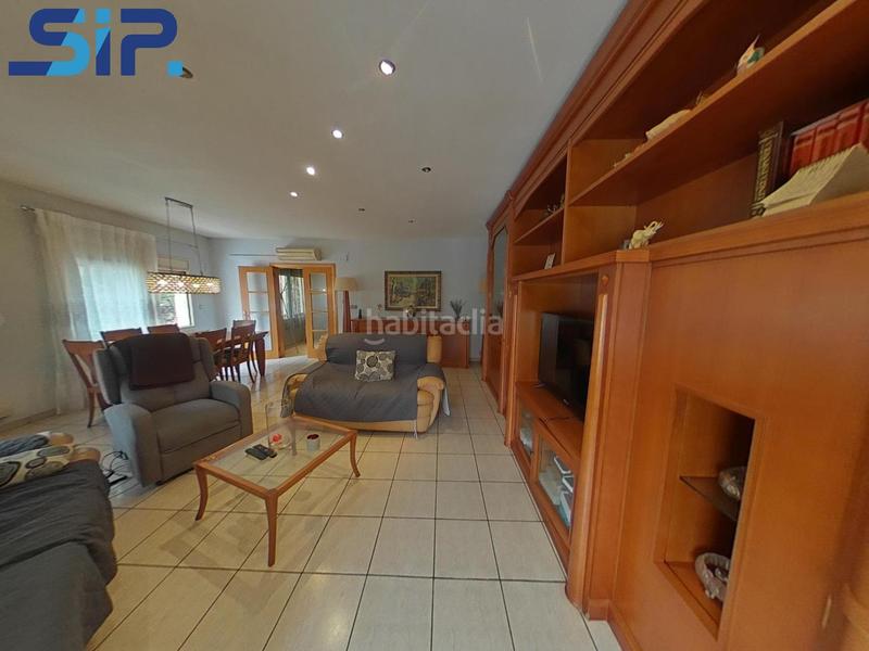 Foto 4a5262f0-9b75-42db-a548-3c7521253a5a. Casa amb calefacció aparcament a Les Clotes Vilafranca del Penedès