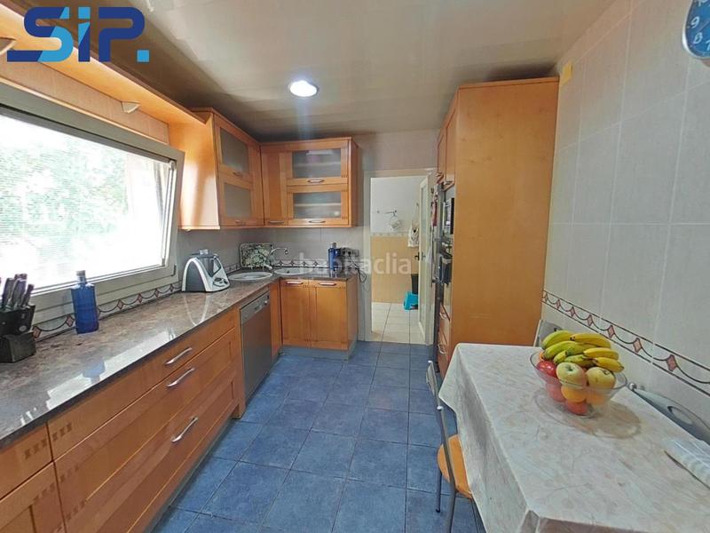 Foto 4a7b77f3-27ef-4bd3-b00a-542cf5fec9e1. Casa amb calefacció aparcament a Les Clotes Vilafranca del Penedès