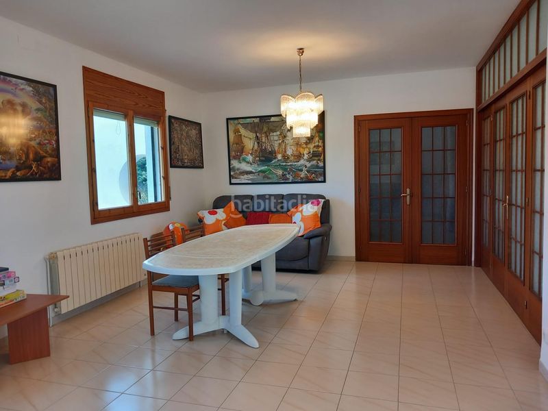 Foto e2fe3331-bbfe-4225-a6a4-a2e2e2d57994. Casa amb calefacció aparcament a Font-rubí