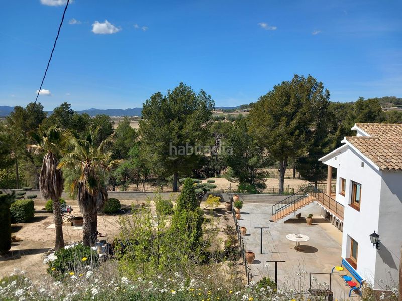 Foto ffbff012-09c2-493f-b61a-880118ce5749. Casa amb calefacció aparcament a Font-rubí