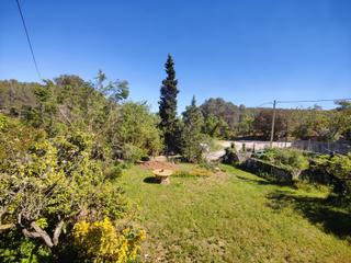 Casa a Font-rubí. Se vende masia para reformar con espectacular jardín en fontrubí