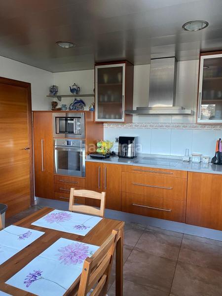 Foto 62eca522-cac5-4fbb-92b0-61d647dc2dfd. Casa chalet en venta en olerdola en Olèrdola