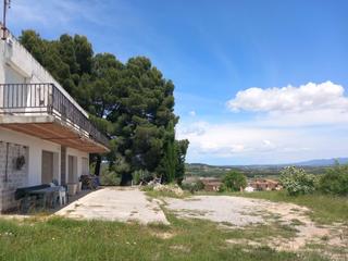 Casa a Torrelles de Foix. Casa a 4 vientos en terreno de 1.980m