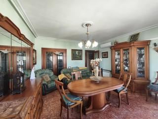 Piso en L´Espirall. Piso de 4 habitacions, 2 baños y plaza de parking