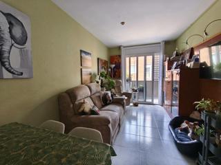 Appartement à Les Clotes. En venta encantador apartamento de 2 habitaciones en vilafranca