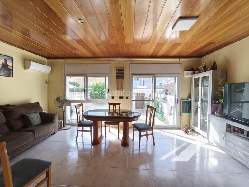 Foto a90f62cb-18fa-40a8-bbe6-f085f939013b. Casa adosada  en Els Monjos Santa Margarida i els Monjos