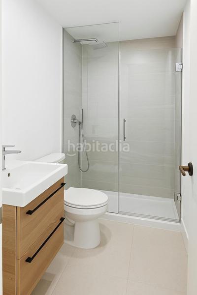 Foto 832636c5-9bbb-4451-8239-bf3e2e6ac8c1. Pis amb aparcament a Poble Nou Vilafranca del Penedès