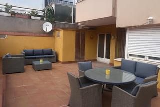 Pis  Calle germanor. Piso con gran terraza, orientado al sur
