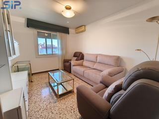 Etagenwohnung in Barceloneta -  Molí d´en Rovira. Piso de 4 habitaciones a 10 minutos de la estación de tren