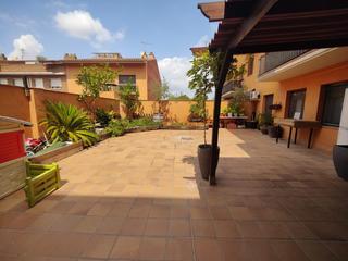 Appartamento in Els Monjos. Se vende piso amplio con terraza
