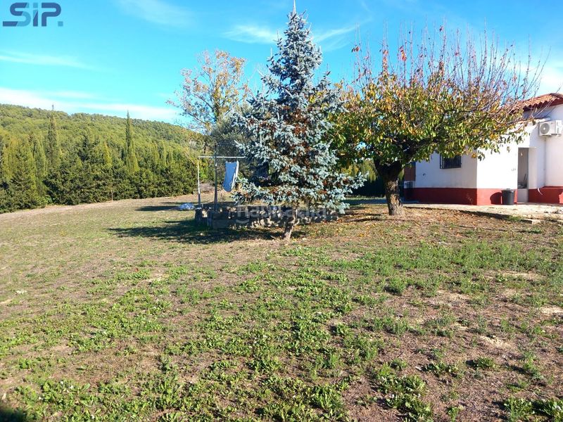 Foto eec2c6b5-5f99-4473-88e4-5360f883bad1. Casa amb calefacció aparcament a Querol