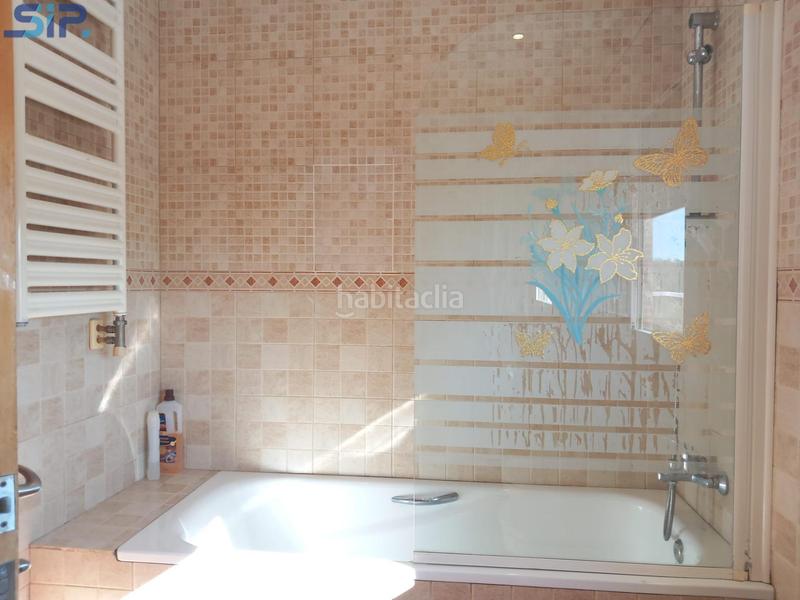 Foto bd584237-32b1-452e-a87f-00ed3d3e2226. Casa con riscaldamento piscina in Pontons