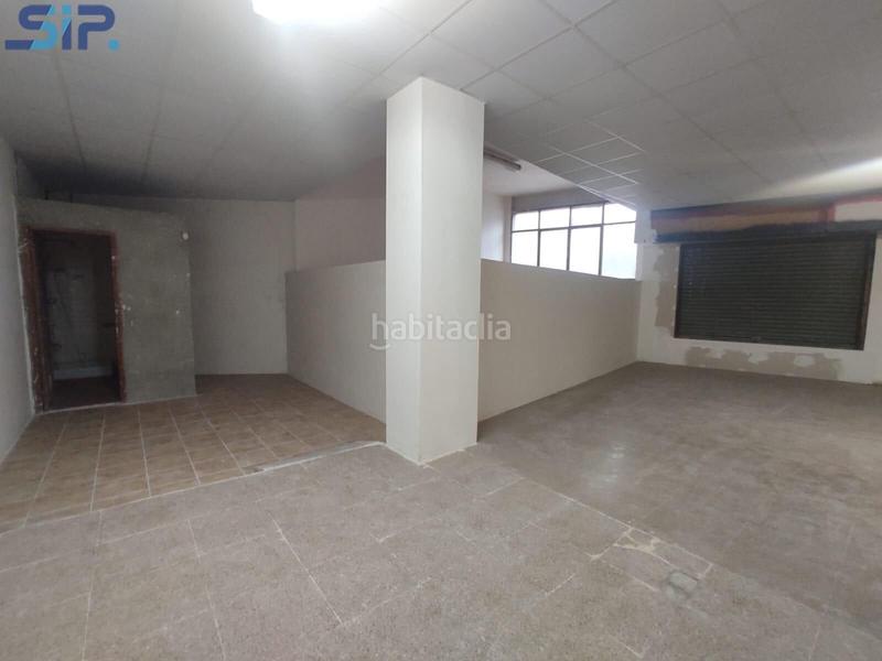 Foto 9b37227f-9963-4ad9-afe1-9d8a825b1605. Alquiler local comercial local esquinero en alquiler posible opción a compra en Vilafranca del Penedès