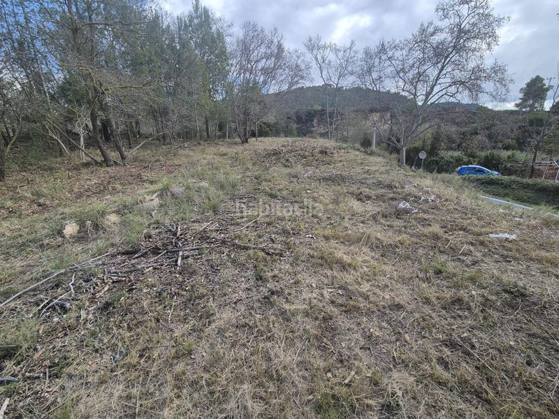 Foto ae772a7f-ed8f-4424-93ae-41e5417ac96c. Terreno residencial en plaza de les parquinsonies 14 2 parcelas terreno en aiguamurcia urb manantials tarragona en Aiguamúrcia