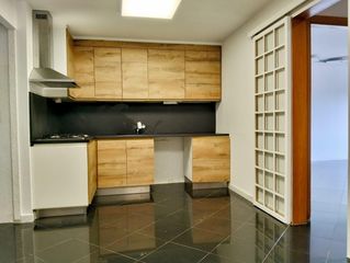 Flat in Barceloneta -  Molí d´en Rovira. Piso luminoso de 3 habitaciones dobles con balcón y ascensor en