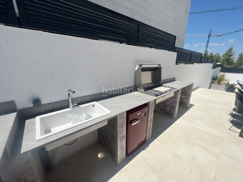 Foto 150bc79e-53ff-4564-86f3-eeb53c4d7847. Casa aparellada amb calefacció aparcament piscina a Guadalajara