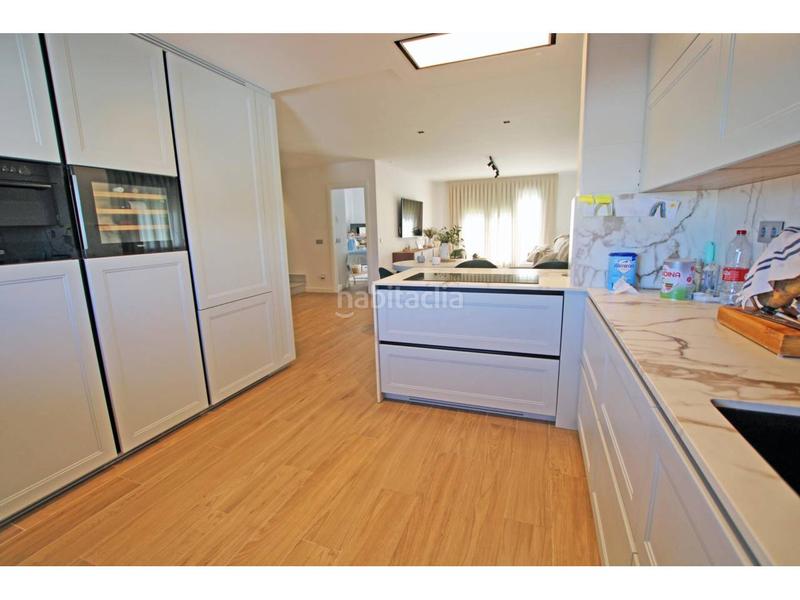 Foto b66ac14b-0a8a-4845-b834-171aaf052a4a. Casa aparellada amb calefacció aparcament piscina a Guadalajara