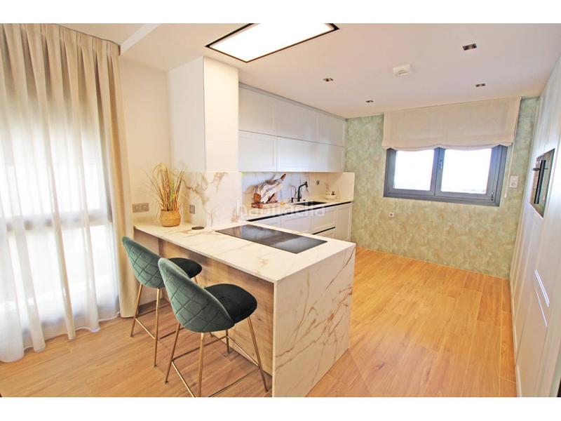 Foto f8978566-8b8f-40c2-9a89-ed3965dfb894. Casa aparellada amb calefacció aparcament piscina a Guadalajara