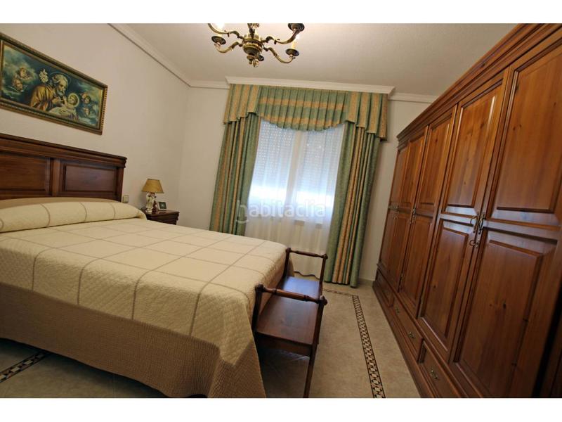 Foto 8542cb6b-a405-4f8b-801b-f2099508dcca. Chalet  en venta en Cabanillas del Campo