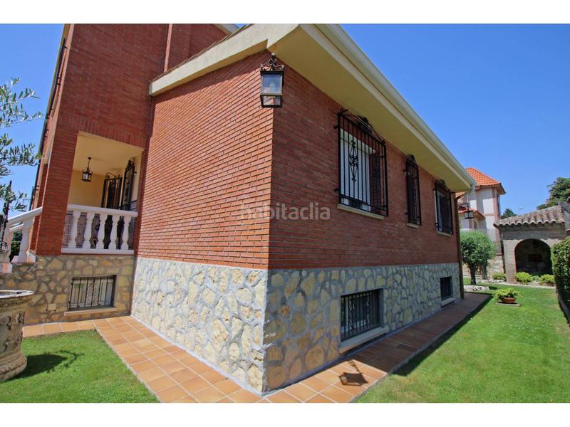 Foto a9ae6d76-183e-44a5-ab7c-6e8721eaca9e. Chalet  en venta en Cabanillas del Campo