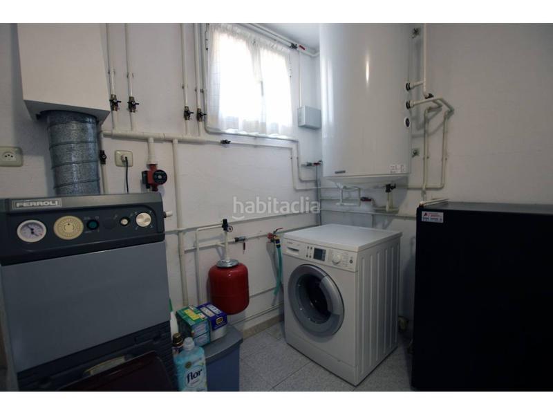 Foto b5d7232e-9bee-4fae-b386-bcbffdec643c. Chalet  en venta en Cabanillas del Campo