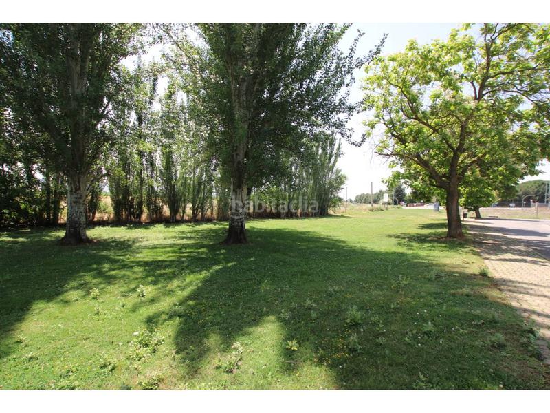 Foto bf207f79-8b6d-433c-b3f7-23a601d0a614. Chalet  en venta en Cabanillas del Campo