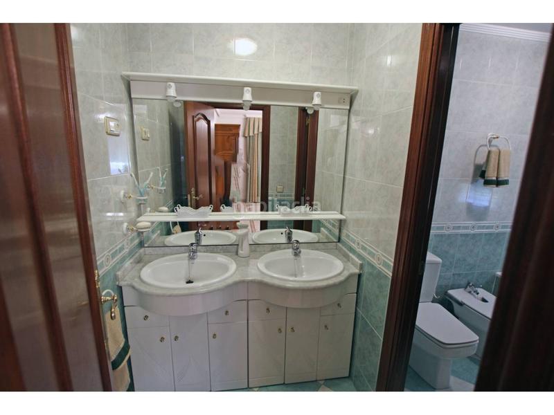 Foto ceeb6507-89bb-4818-a932-86bd45769385. Chalet  en venta en Cabanillas del Campo