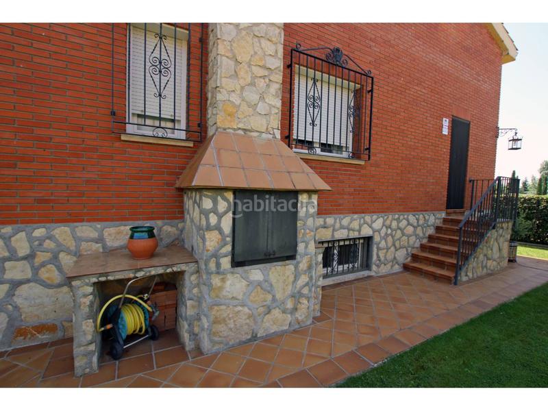 Foto f8e47d20-1237-4b5d-986d-1926a7f3acdd. Chalet  en venta en Cabanillas del Campo