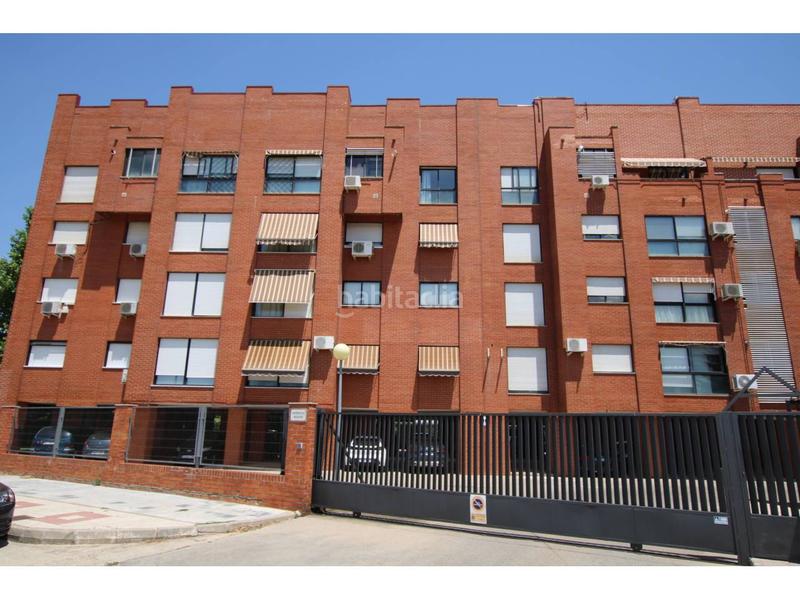 Foto 4c8dcc64-d777-48f1-9940-037dcb96c1f9. Piso en camino de quer 4 piso en venta en Centro - Barrio las Doscientas Azuqueca de Henares