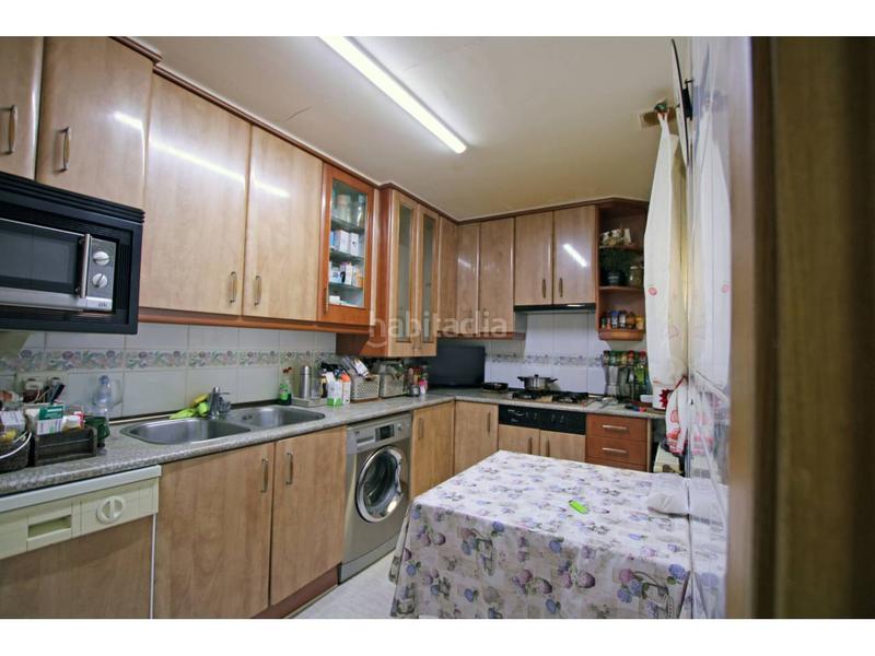 Foto 142c9213-c9bc-4a92-98c6-42acea5521f1. Chalet avec chauffage dans Bulevar-Plaza Castilla Azuqueca de Henares