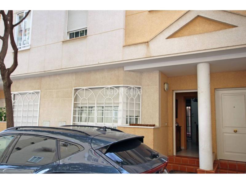 Foto 7e21a4c6-9ed5-4e57-aa08-30505bd3f52a. Chalet avec chauffage dans Bulevar-Plaza Castilla Azuqueca de Henares