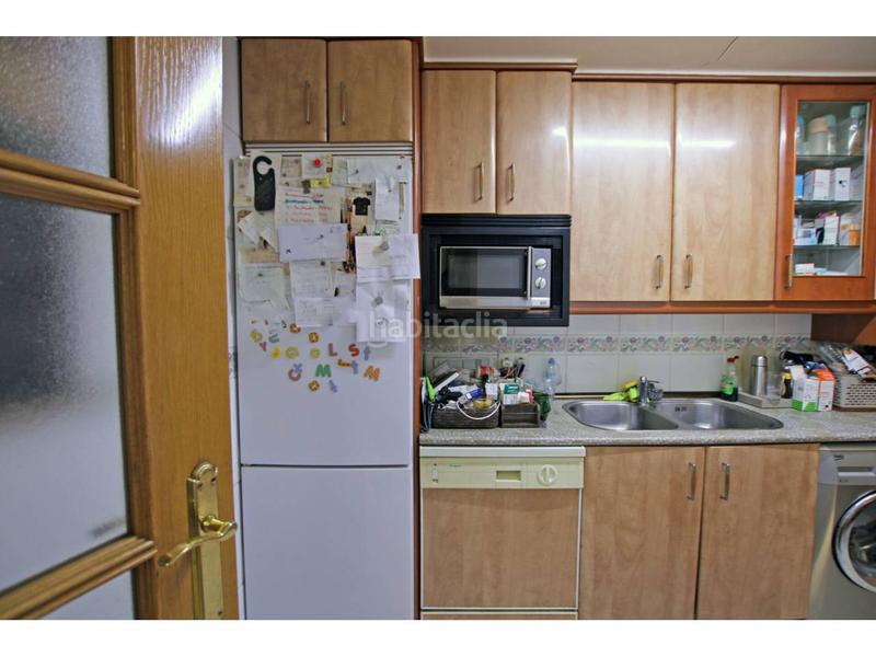 Foto 9d9b6d12-2eb3-49bb-8a35-d1fdac37ddc2. Chalet avec chauffage dans Bulevar-Plaza Castilla Azuqueca de Henares