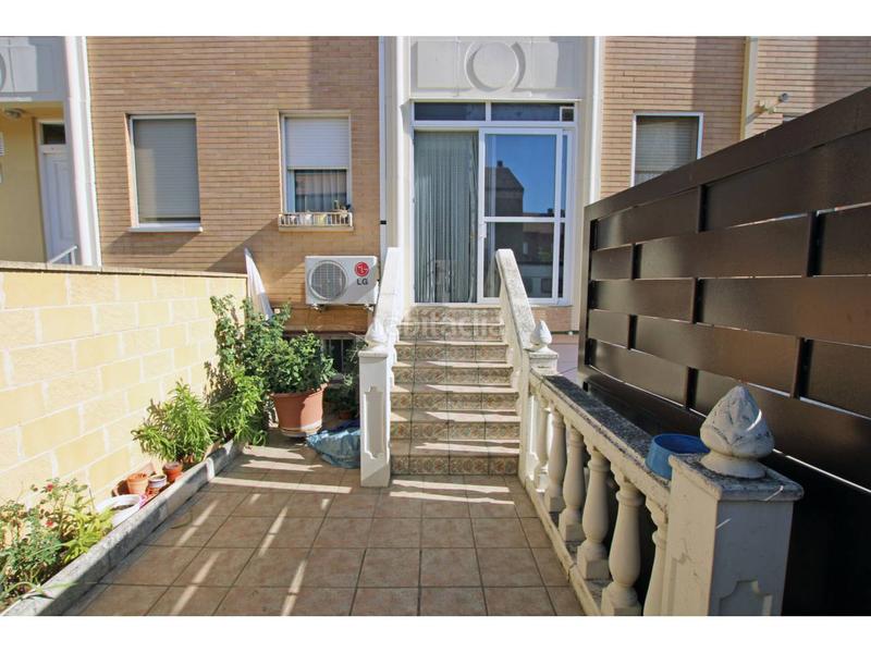 Foto 2a8d13d0-335c-46a3-87e6-1fc7729bd05b. Casa adosada chalet adosado en venta en Postas en Azuqueca de Henares