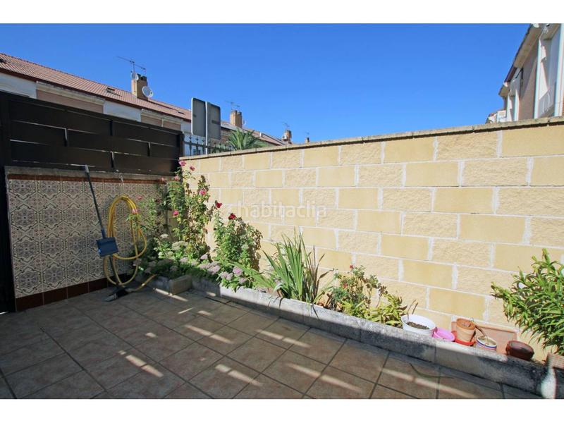 Foto f78cafa5-a5ed-44aa-a305-f1f59acb4bf3. Casa adosada chalet adosado en venta en Postas en Azuqueca de Henares