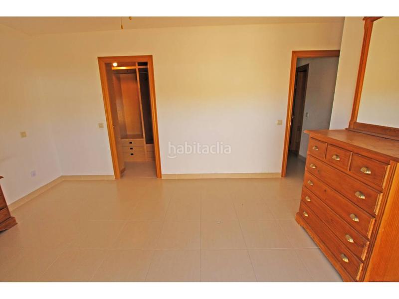 Foto af1faecd-9b59-4697-8dfb-0671c3626d46. Duplex con riscaldamento in Cabanillas del Campo