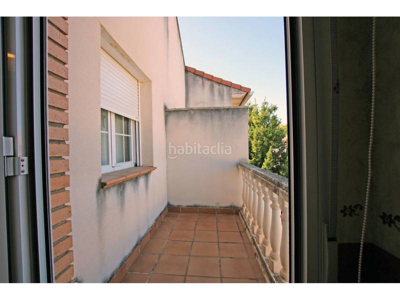 Foto 16c4d69b-fc64-42e7-b800-be6421d2ea79. Casa adossada amb calefacció aparcament piscina a Cabanillas del Campo