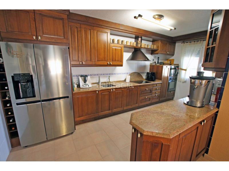 Foto 2daef150-d5b9-4925-abf1-bd3d4a424d6f. Casa adossada amb calefacció aparcament piscina a Cabanillas del Campo