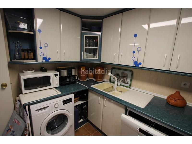 Foto 2f1db4fe-0a29-40bf-96ab-7d35a4d1cc0a. Casa adossada amb calefacció aparcament piscina a Cabanillas del Campo